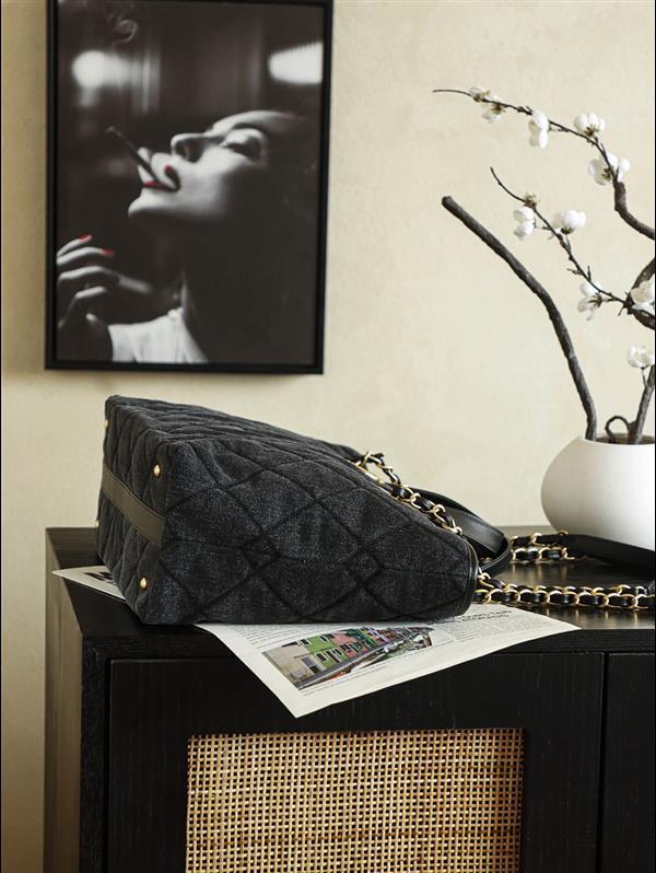 2026127214758744 900